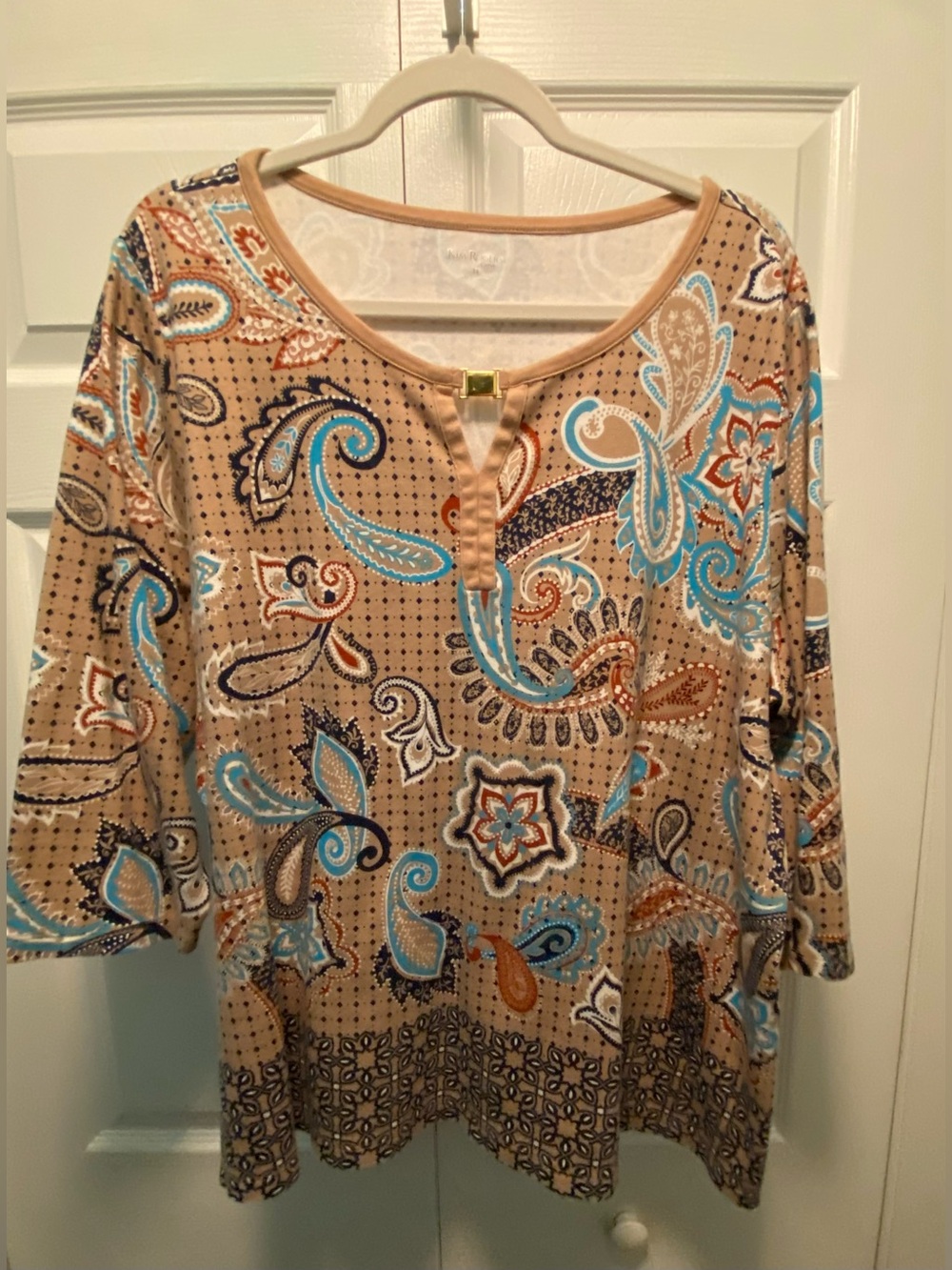 Kim Rogers Dark Blue, Turquoise, Rust Paisley Pattern Top Tan Background Size 3X